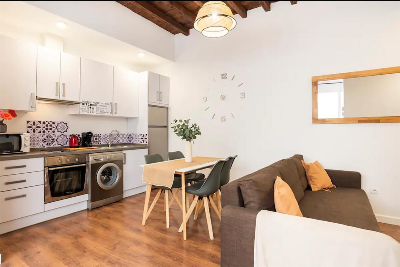 Rustic & Nice Apartment In Malaga Center Exterior foto